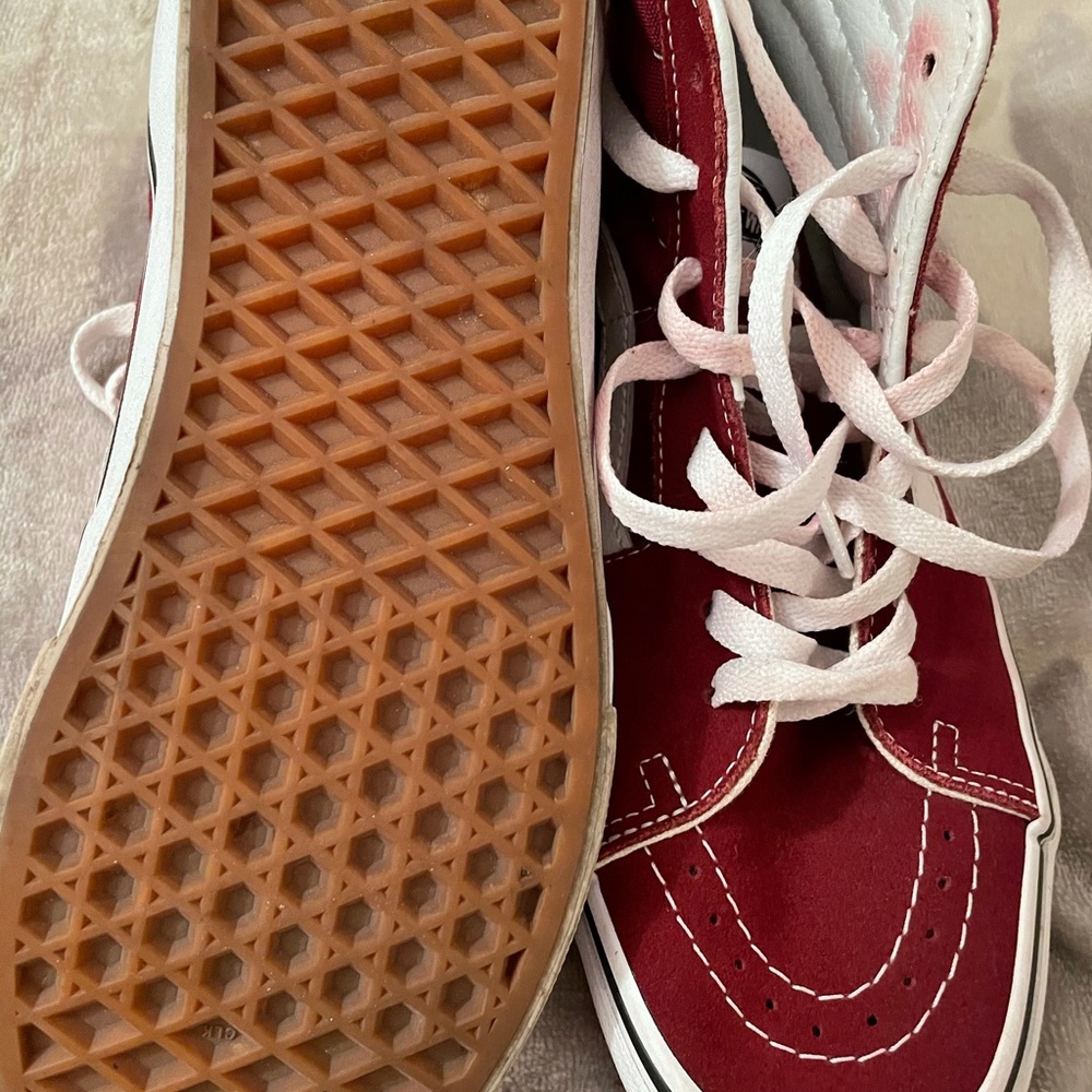 Vans - Picture 3 of 5